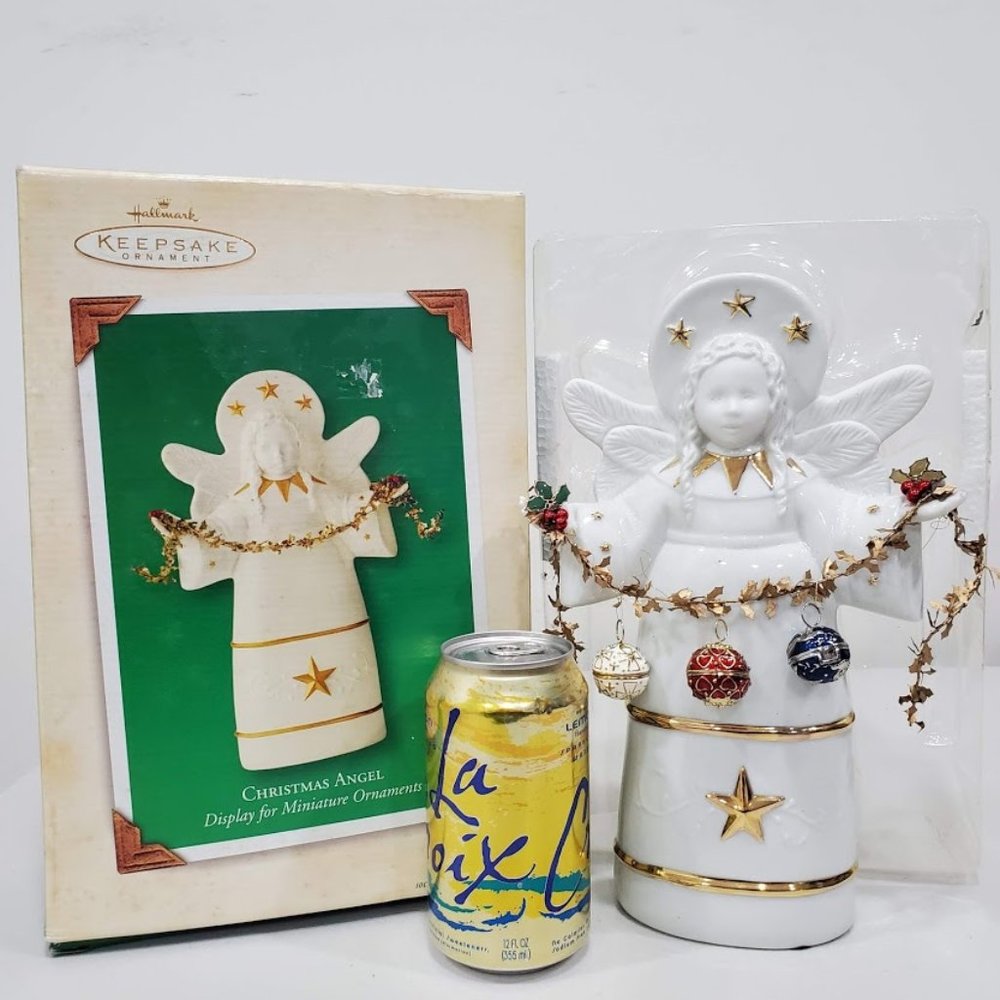 Hallmark Keepsake 2002 Christmas Angel Display for Miniature Ornament